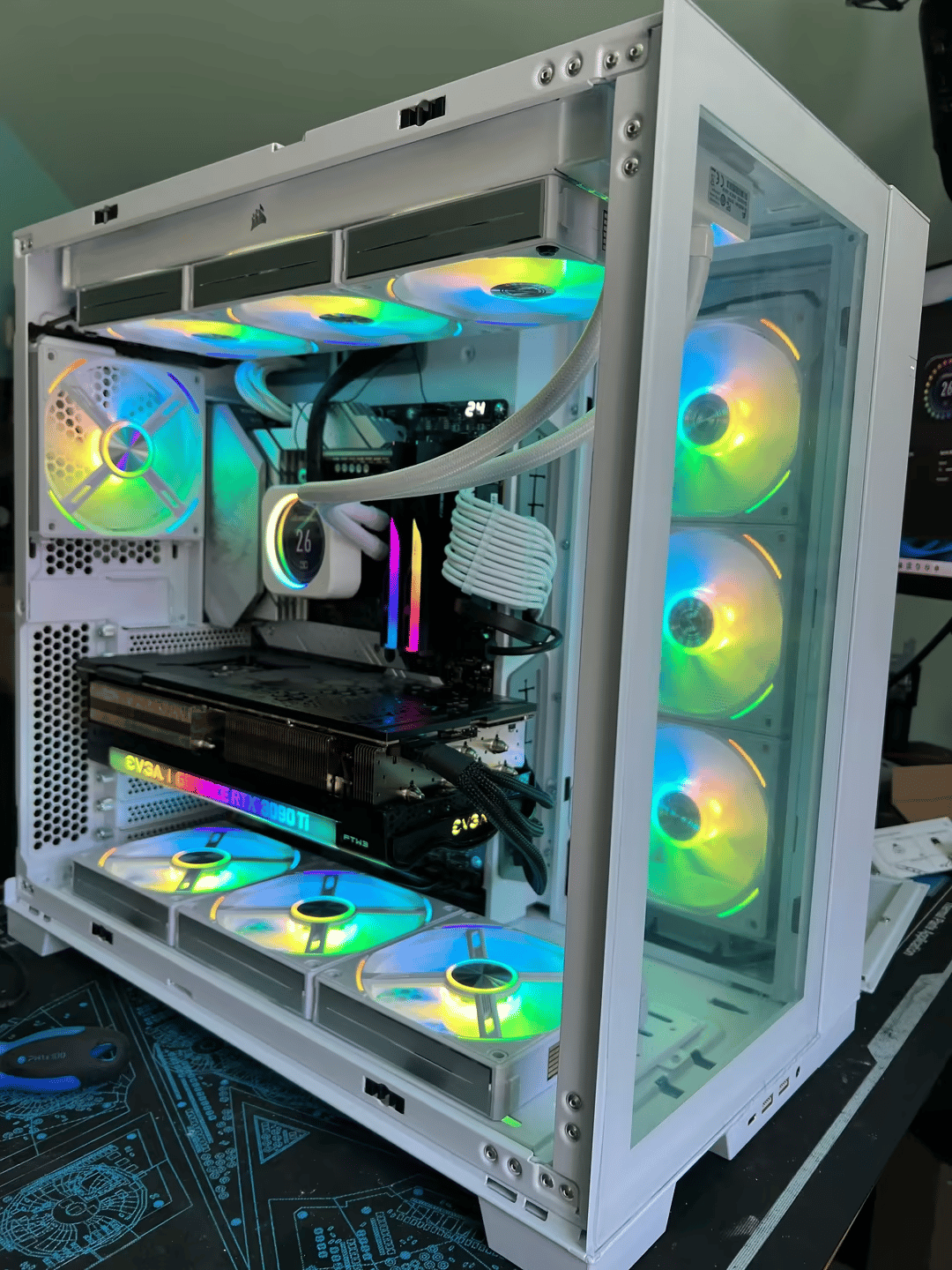 Project Snow White 12900k 3090ti