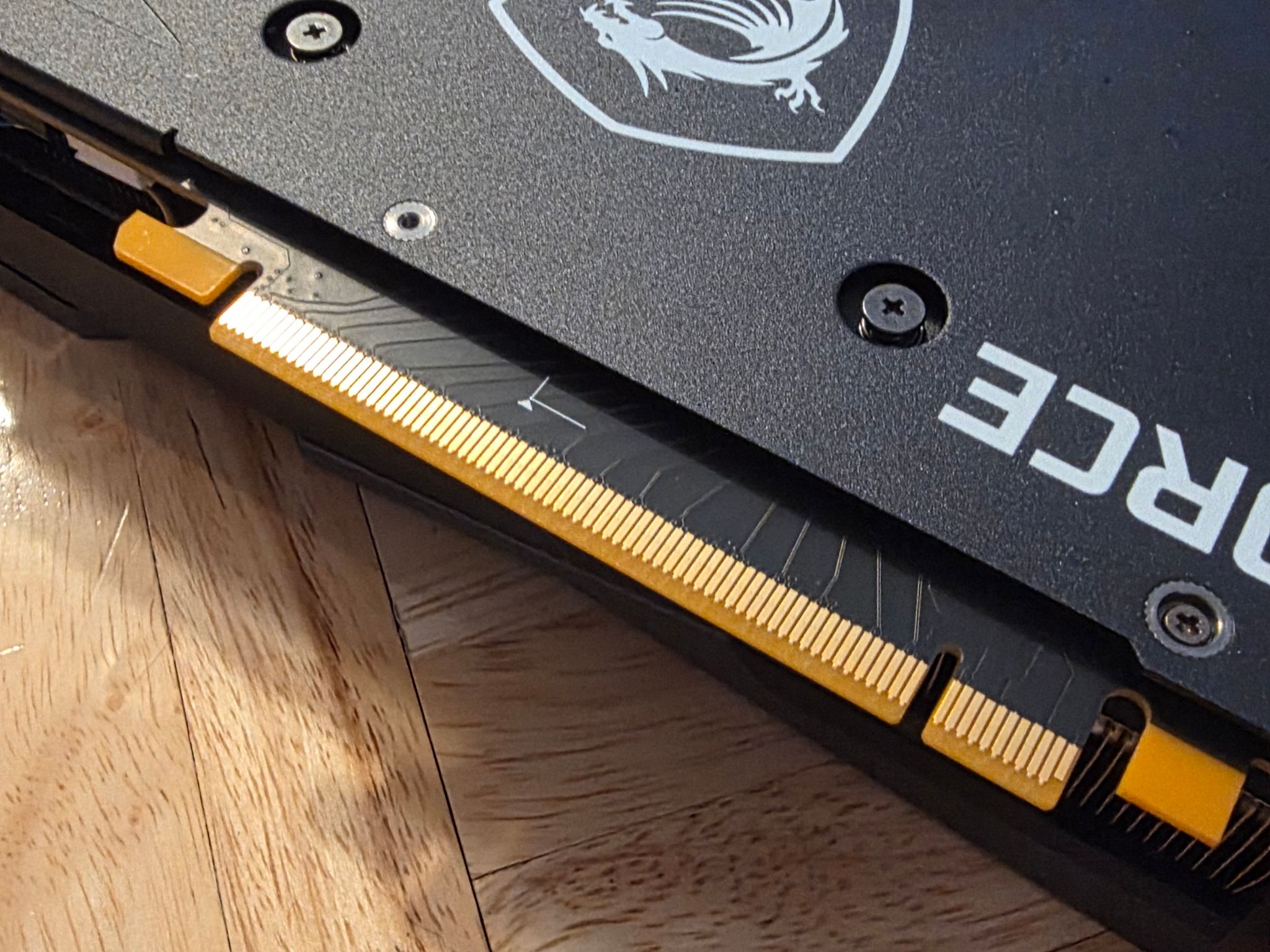 MSI GeForce RTX 3060 Ti  8GB w/ kickstand