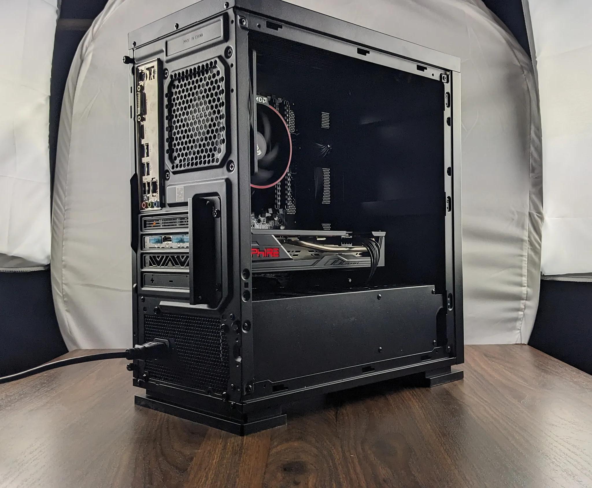 GamerSxin Custom 5600 XT R5 3600 16GB 2933mhz 1TB NVMe