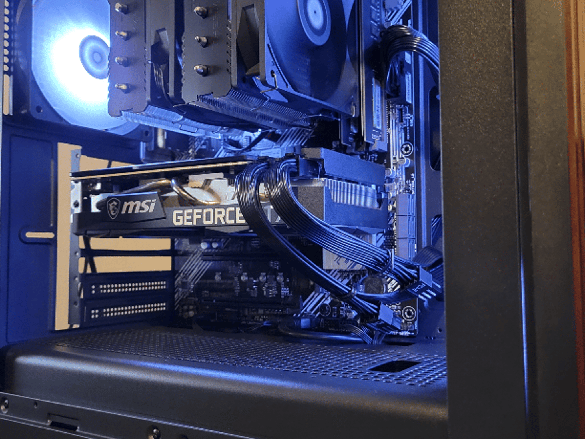 Rtx 3070| Ryzen 9 5900x | 32gb ram | 2tb m.2 ssd | Gaming and streaming PC