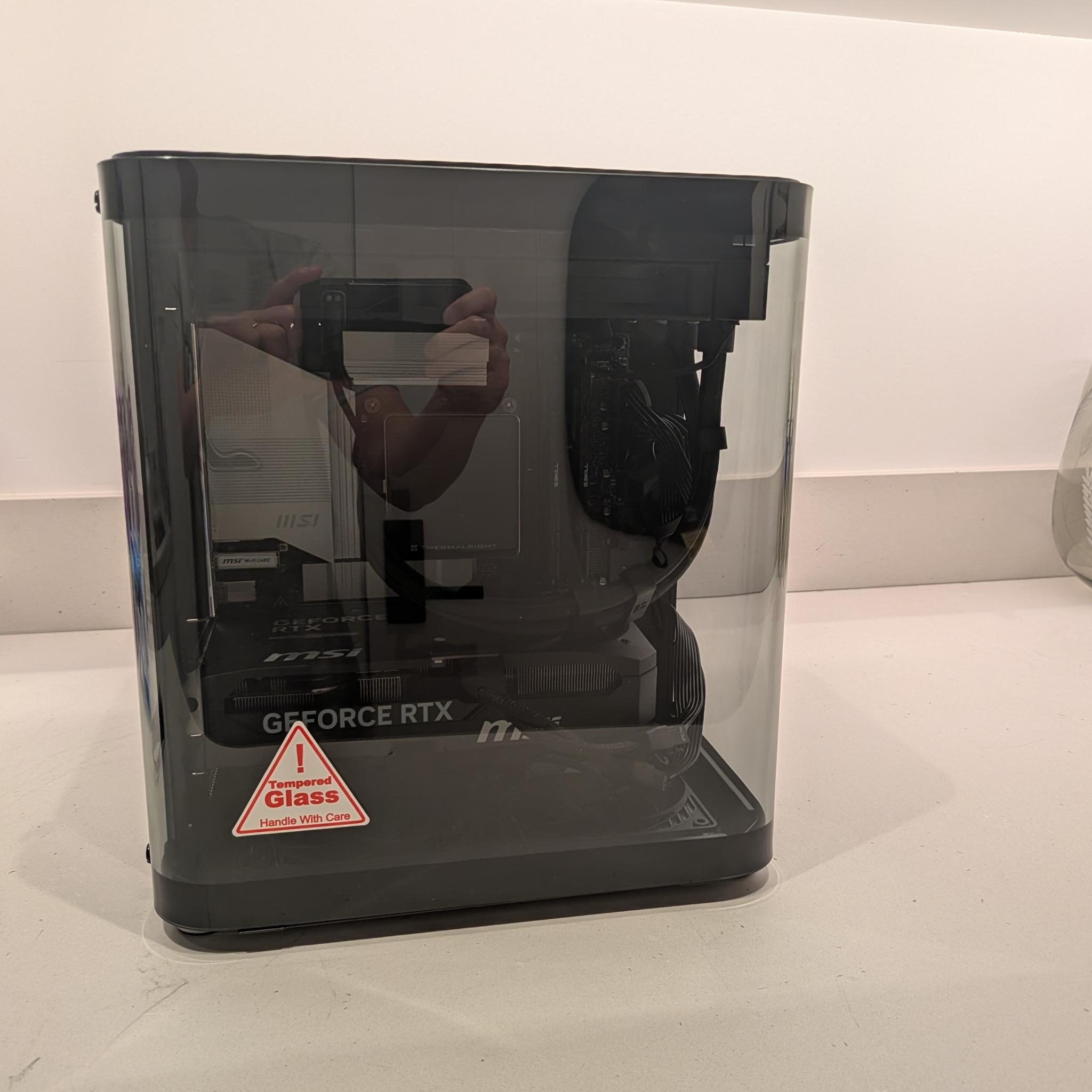 Bomb Devil Blackout - RTX 5070, Intel Core Ultra 7 265K, 32 GB DDR5, 2 TB Gen 5 NVME, Liquid Cooled