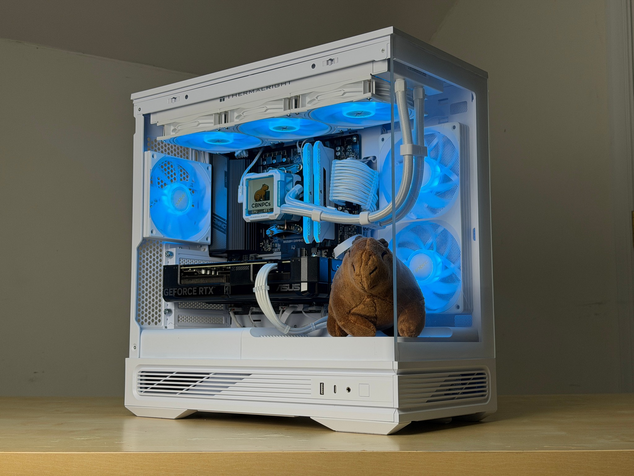 🧊💎 1440p White Gaming PC -  Ryzen 7 5700x / RTX 4070  / 1TB NVME SSD / 32GB Ram / Wifi + Bluetooth