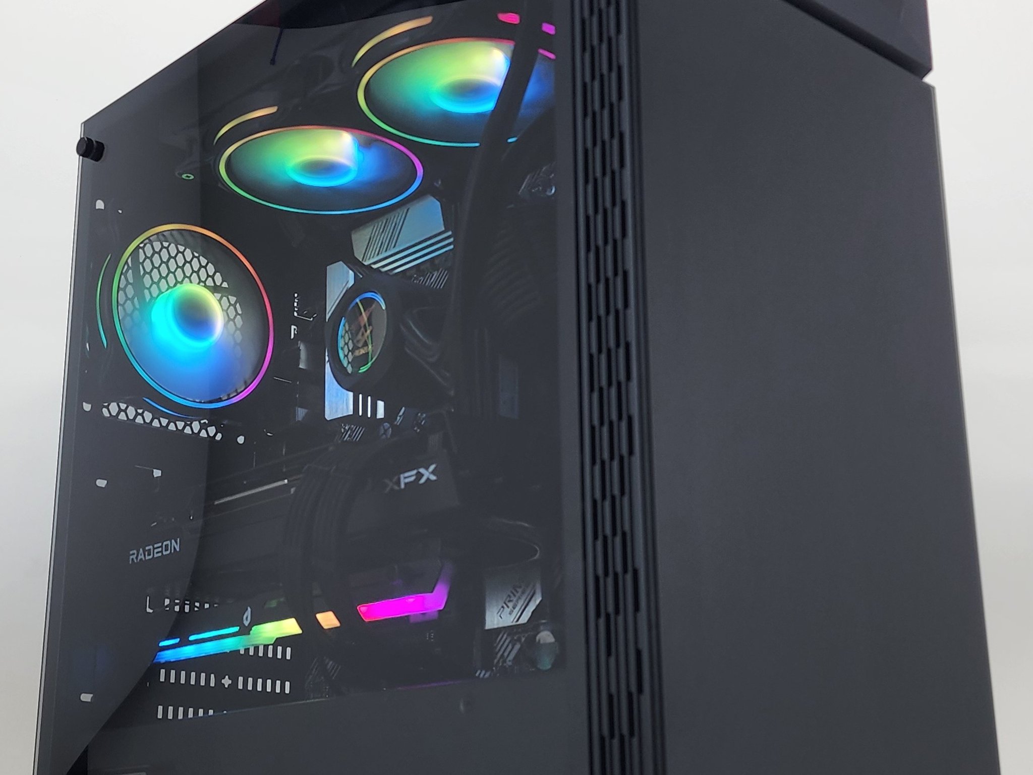 Gaming PC Ryzen 9 5950X 32GB RAM 1TB SSD RX 7800 XT 16GB Windows 11 PC