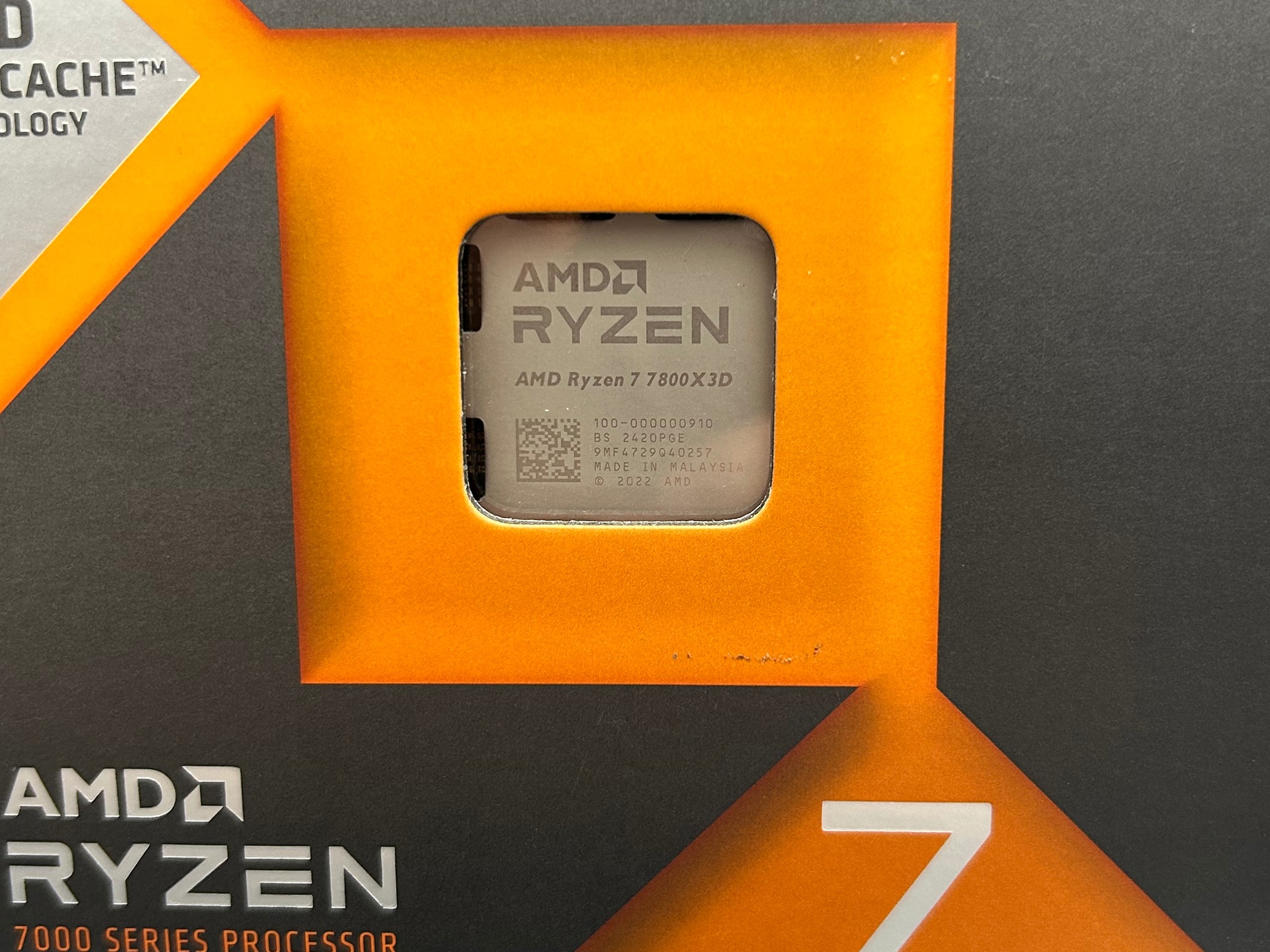 AMD Ryzen 7 7800X3D