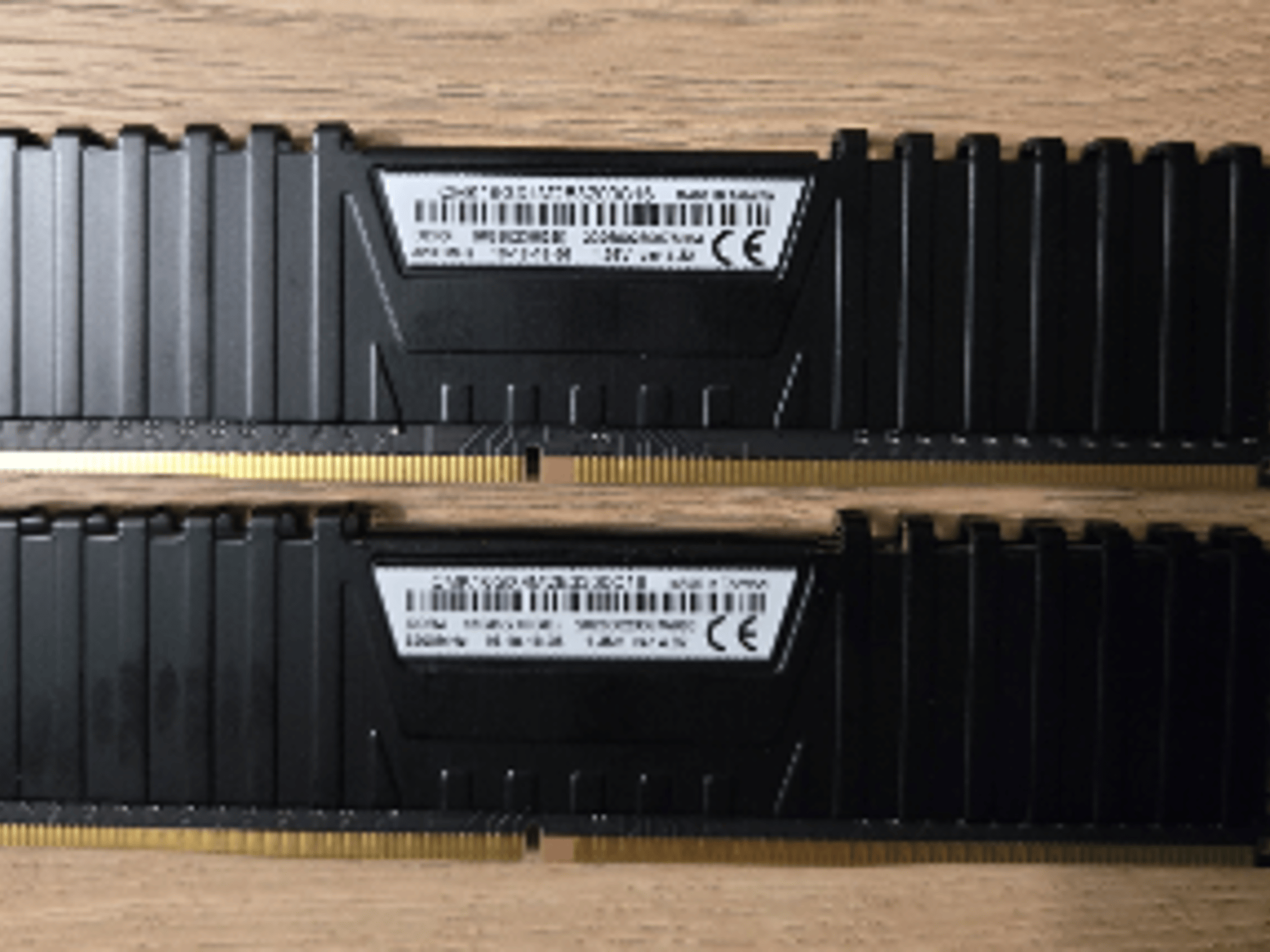 Corsair Vengeance LPX 16GB DDR4-2400 (2x8GB)
