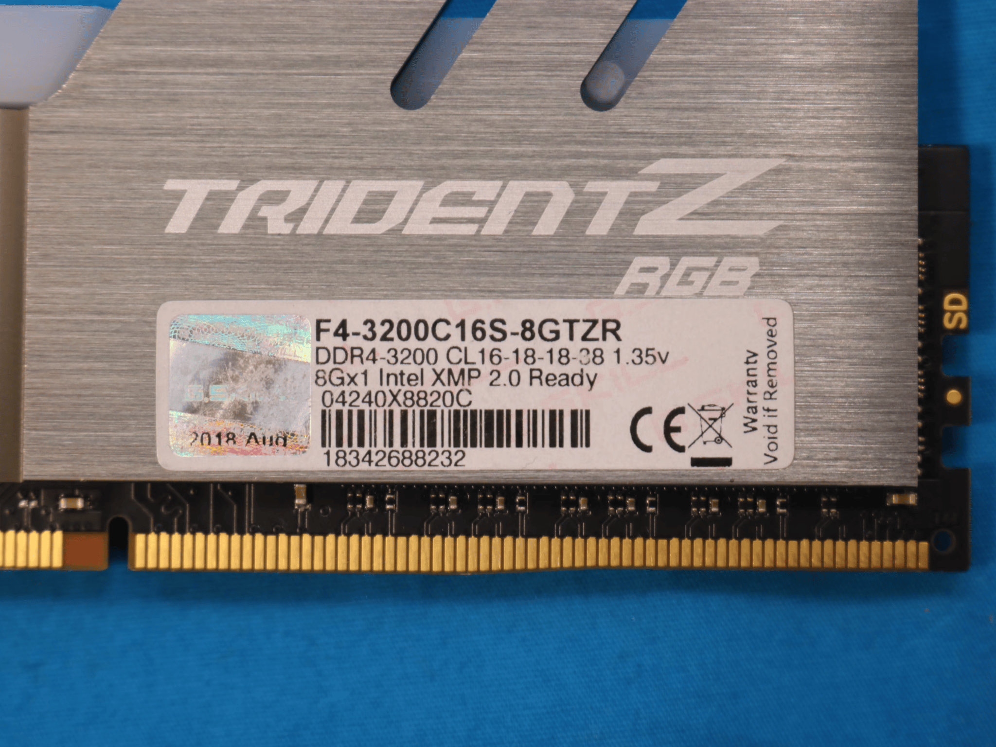 *Single Stick* G. Skill Trident Z RGB 8GB DDR4 3200MHz CL16 Desktop RAM F4-3200C16S-8GTZR