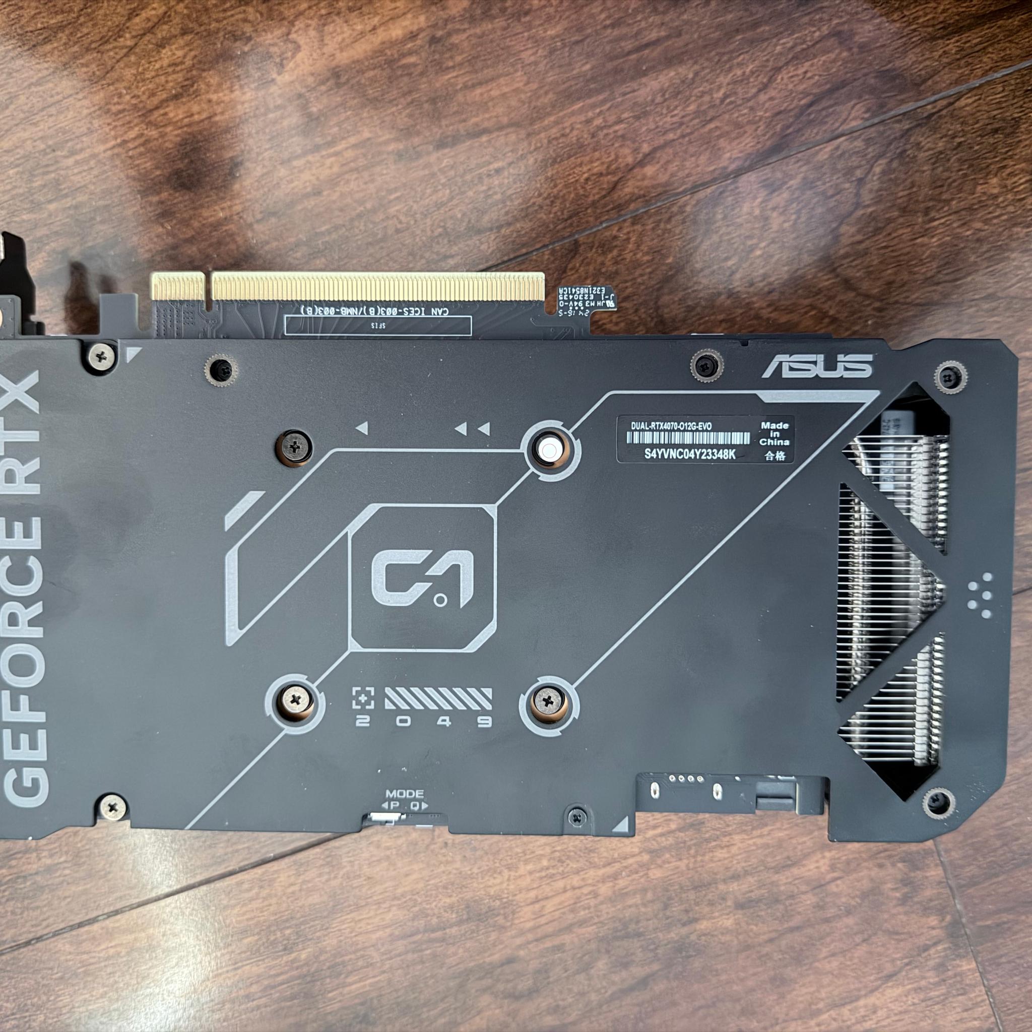 ASUS DUAL EVO OC GeForce RTX 4070 SUPER