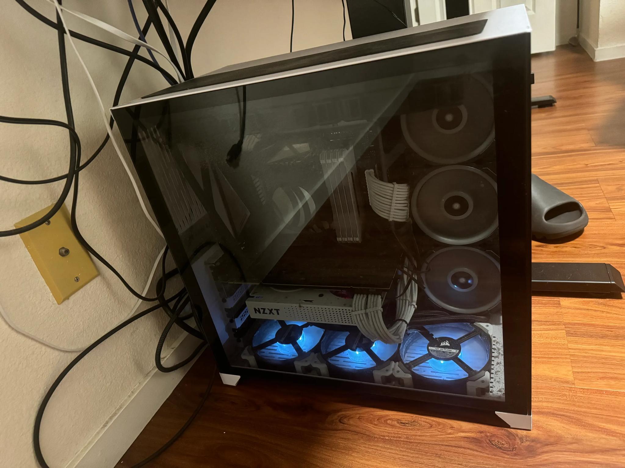 2020 Built Lian Li 011 - https://pcpartpicker.com/list/988jWt