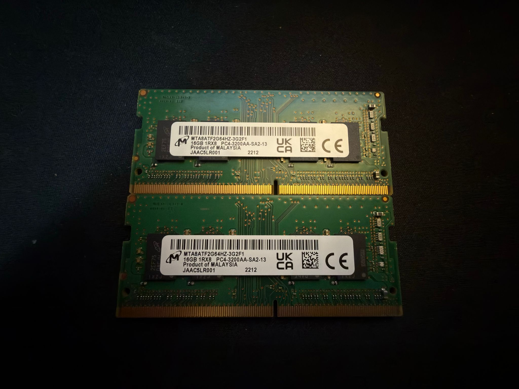 Micron 32GB DDR4-3200 MTA8ATF2G64HZ-3G2F1  SO-DIMM Kit