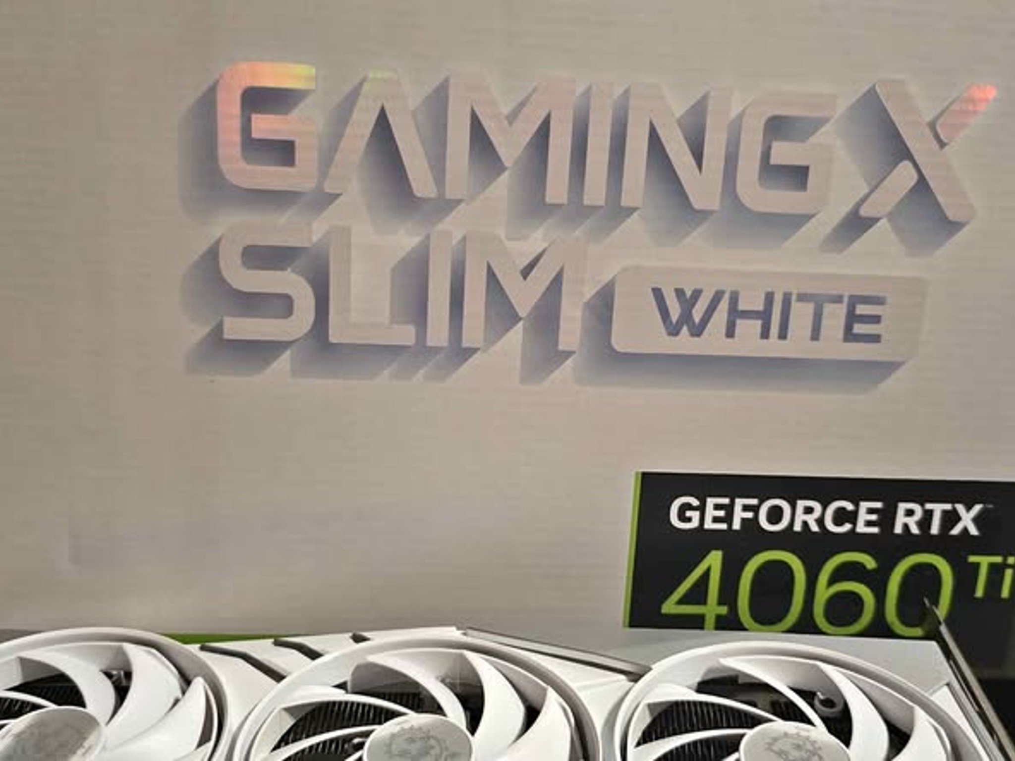MSI GAMING X SLIM GeForce RTX 4060 Ti 16gb