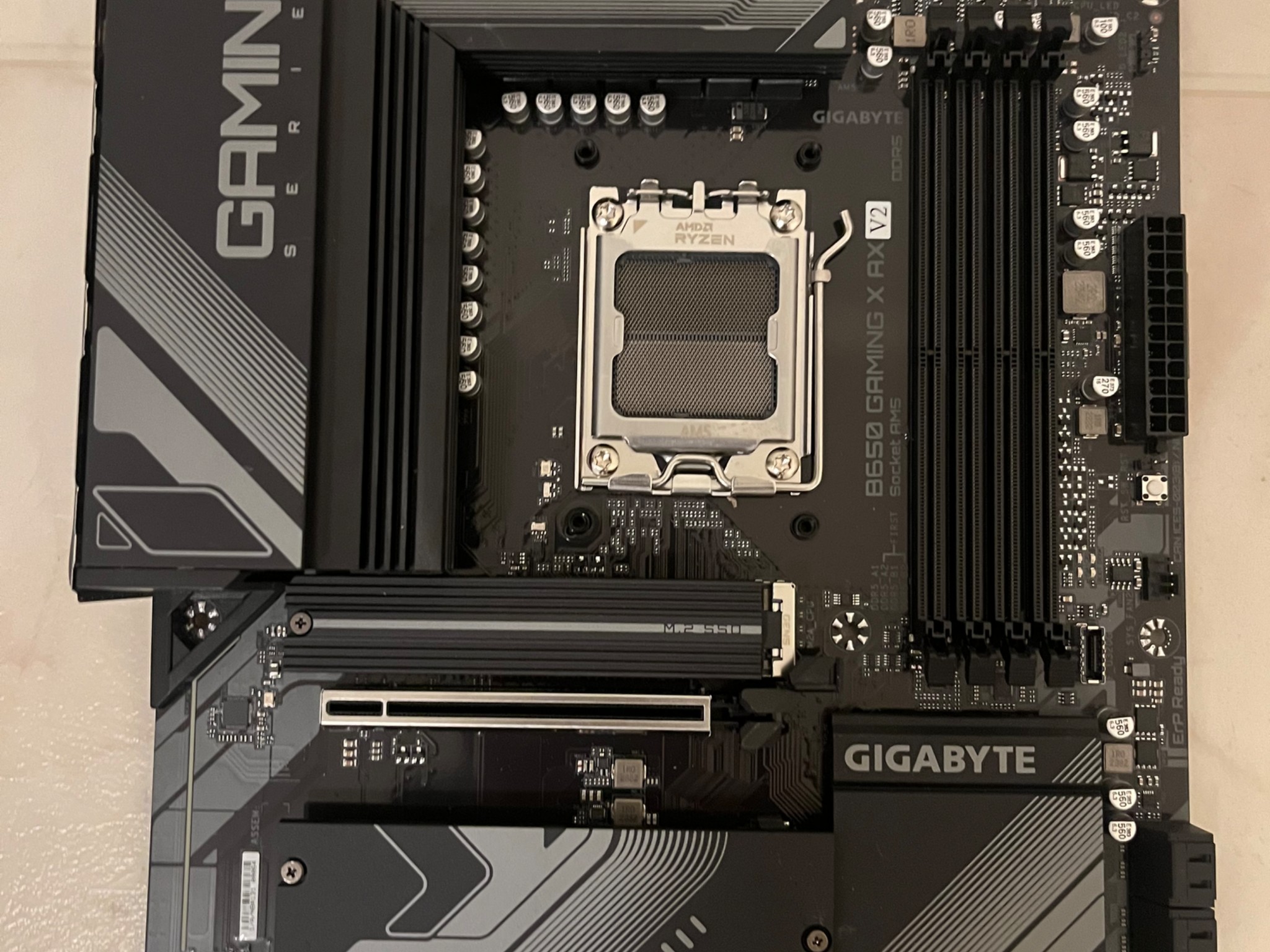 GIGABYTE B650 Gaming X AX V2(DDR5, AM5)