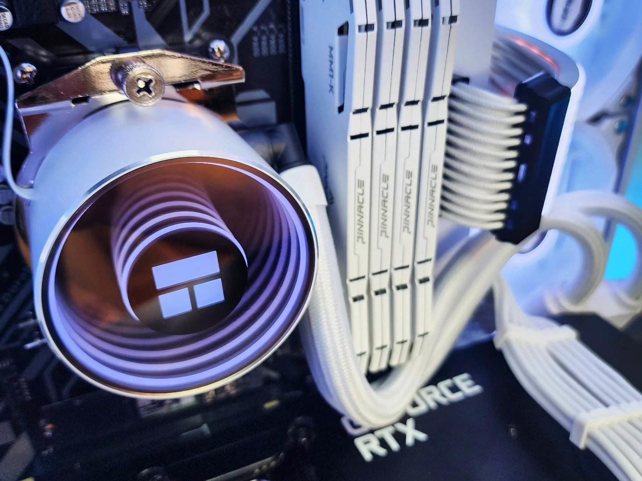 🤍🤍🤍 MSI RTX 3080 10GB // AMD Ryzen 7 5700G // Pinnacle 32GB 3600MHz