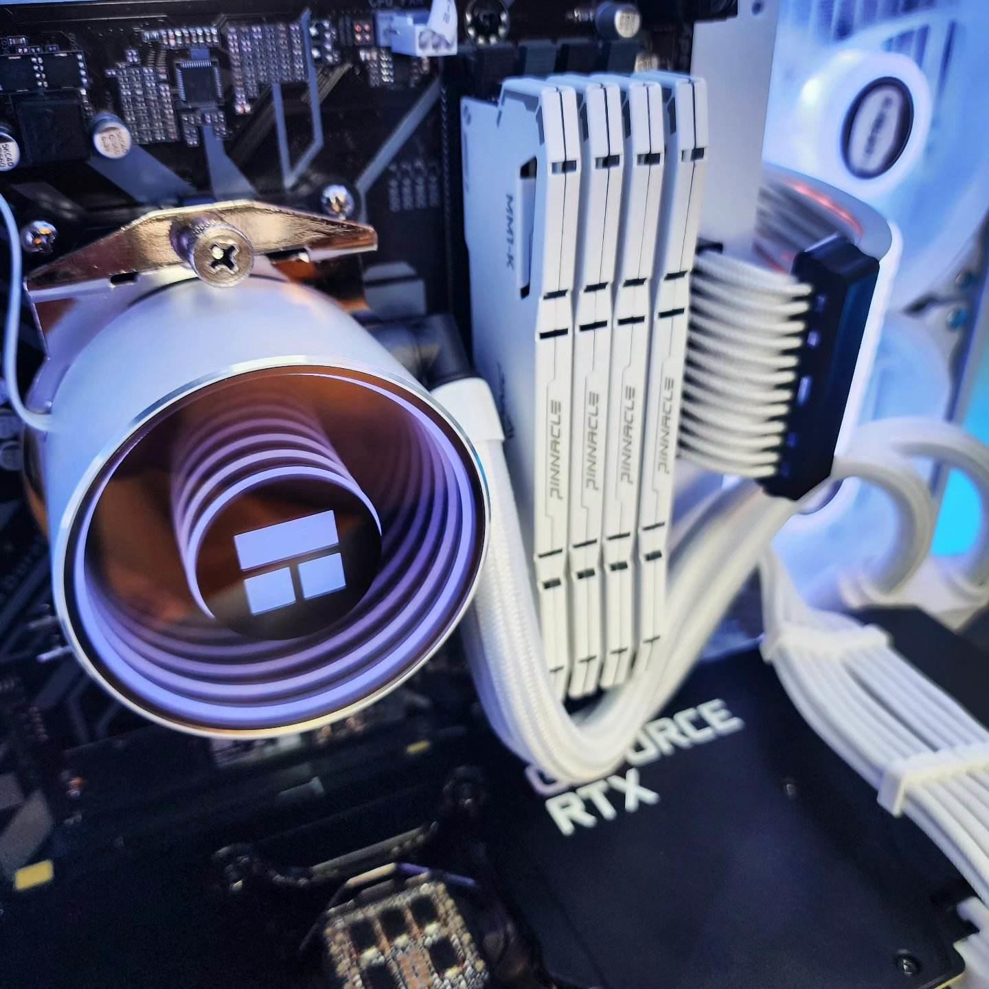 🤍🤍🤍 MSI RTX 3080 10GB // AMD Ryzen 7 5700G // Pinnacle 32GB 3600MHz