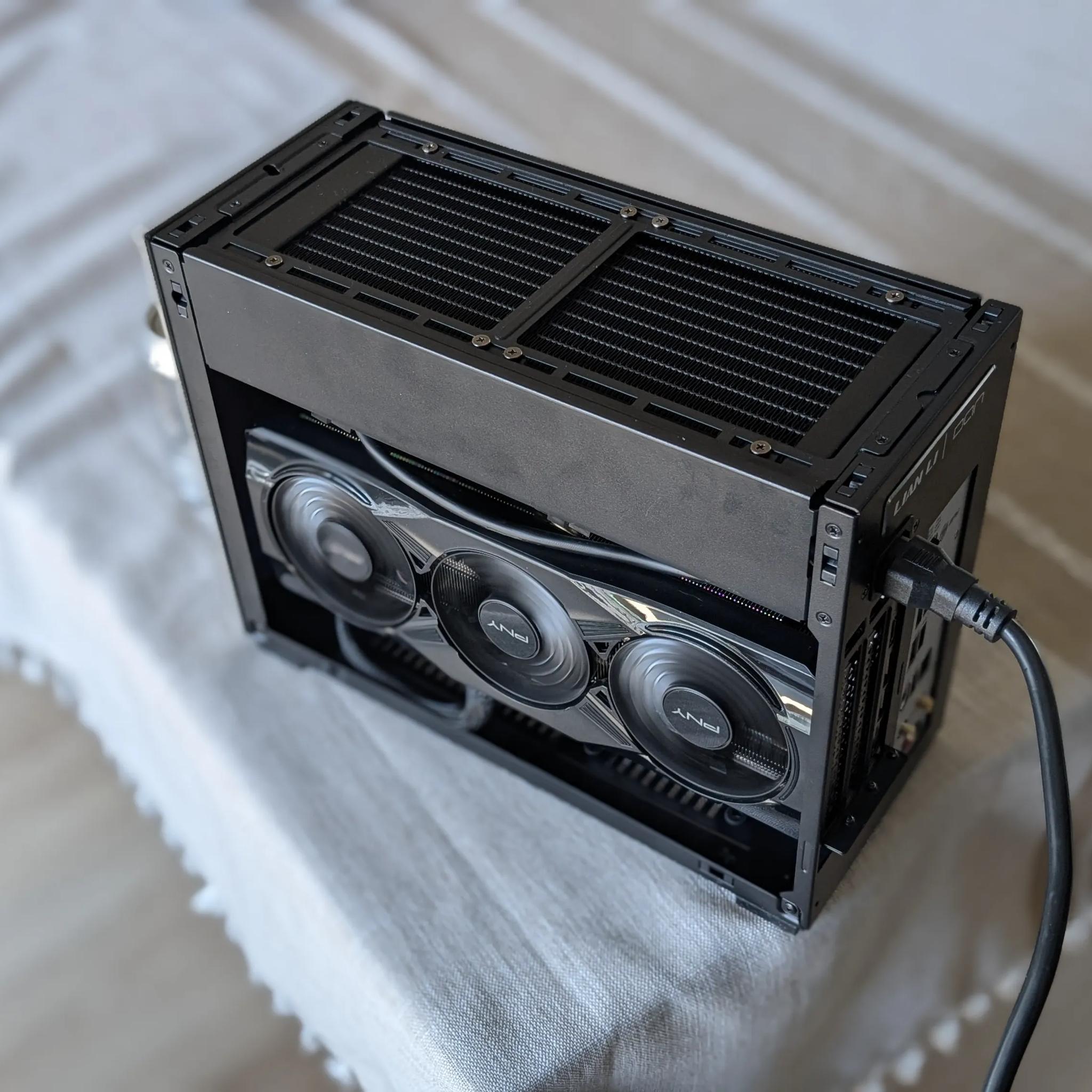 Tiny Powerhouse Gaming PC - Lian Li Dan A4-H2O Mini ITX build - 5070 Ti