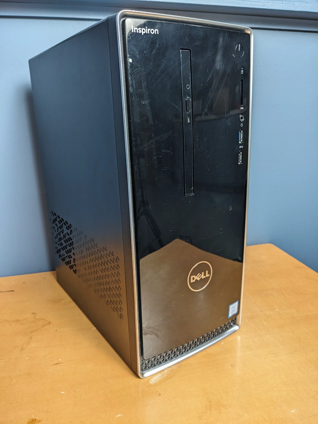 Budget Light Gaming PC Luz Veloz i5-7400 RX 550 2GB 8GB