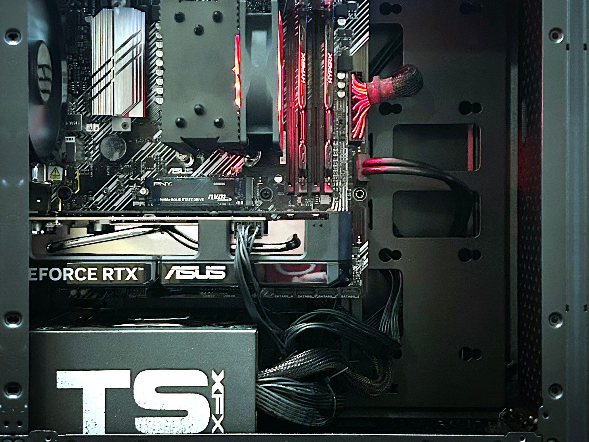 🔥 Crimson Shadow Gaming PC – Ryzen 5 5500 / RTX 5060 / 16GB DDR4 / 500GB NVMe