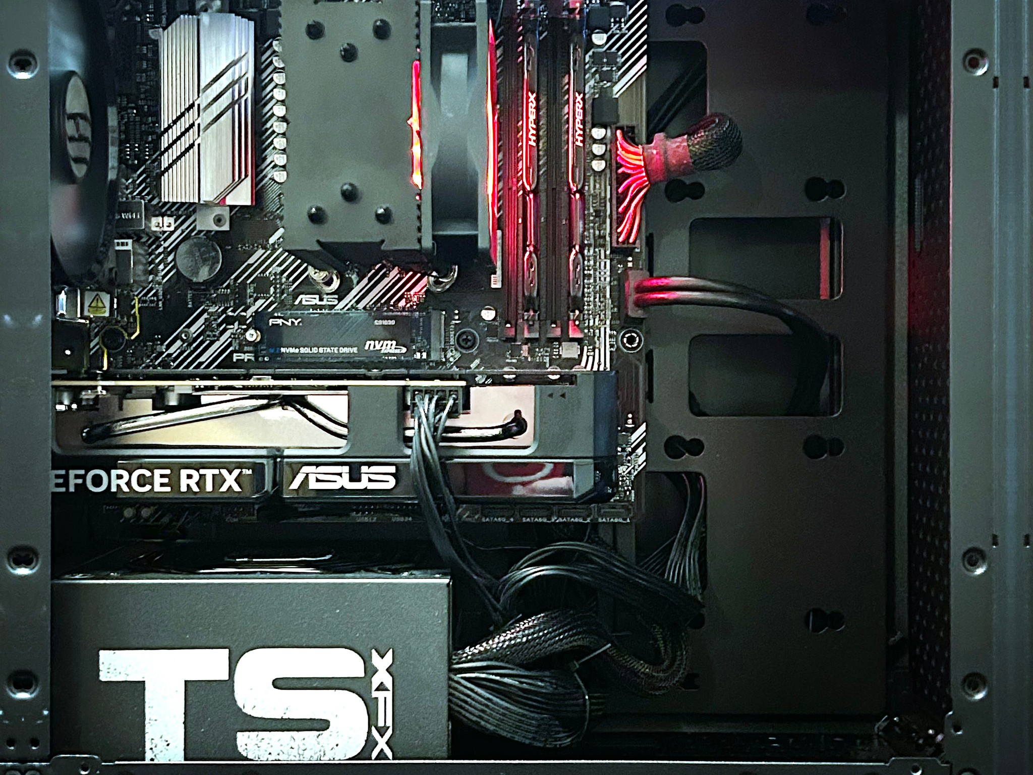 🔥 Crimson Shadow Gaming PC – Ryzen 5 5500 / RTX 5060 / 16GB DDR4 / 500GB NVMe