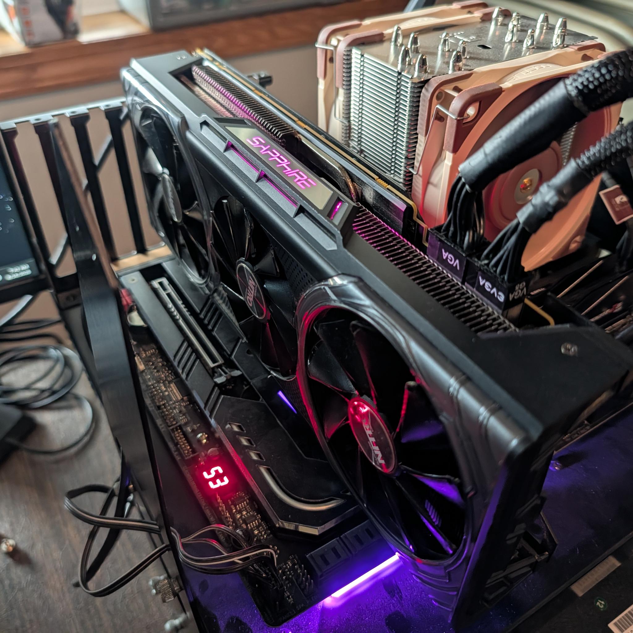 SAPPHIRE NITRO+ Radeon RX VEGA 64 8GB HBM2