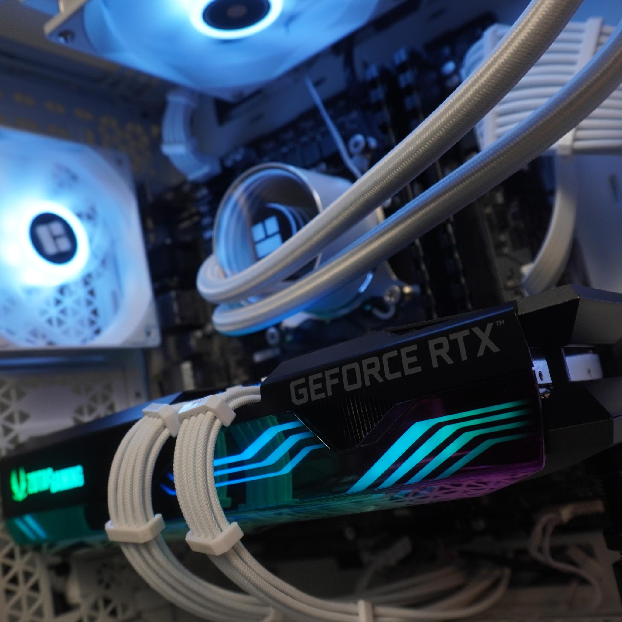 🤍AESTHETIC🤍 1440/1080p GAMING MACHINE 💚RTX 3070 💙 i5 12400f | 32GB | 1TB | WIFI