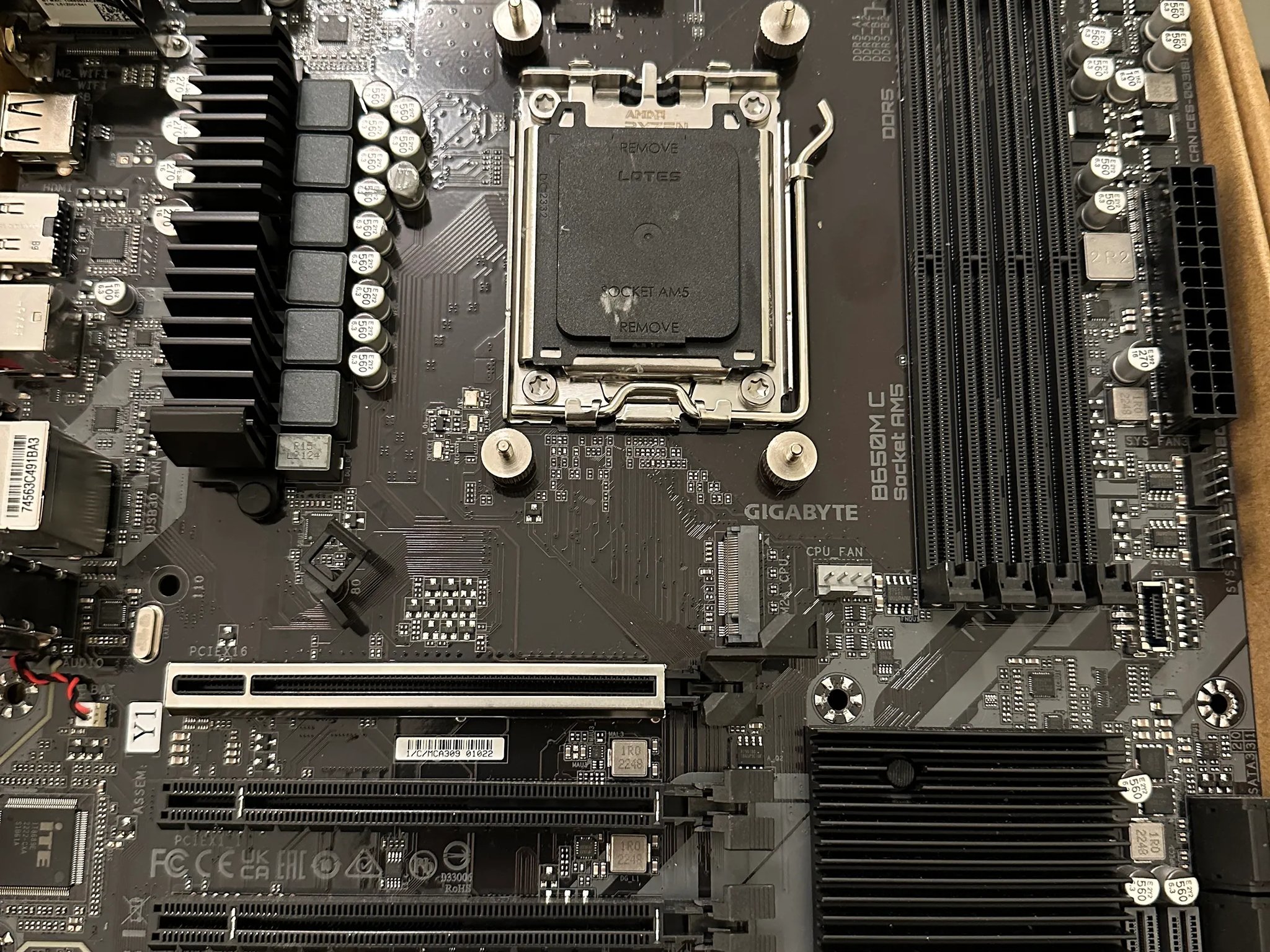 GIGABYTE B650M C Y-1 MOTHERBOARD