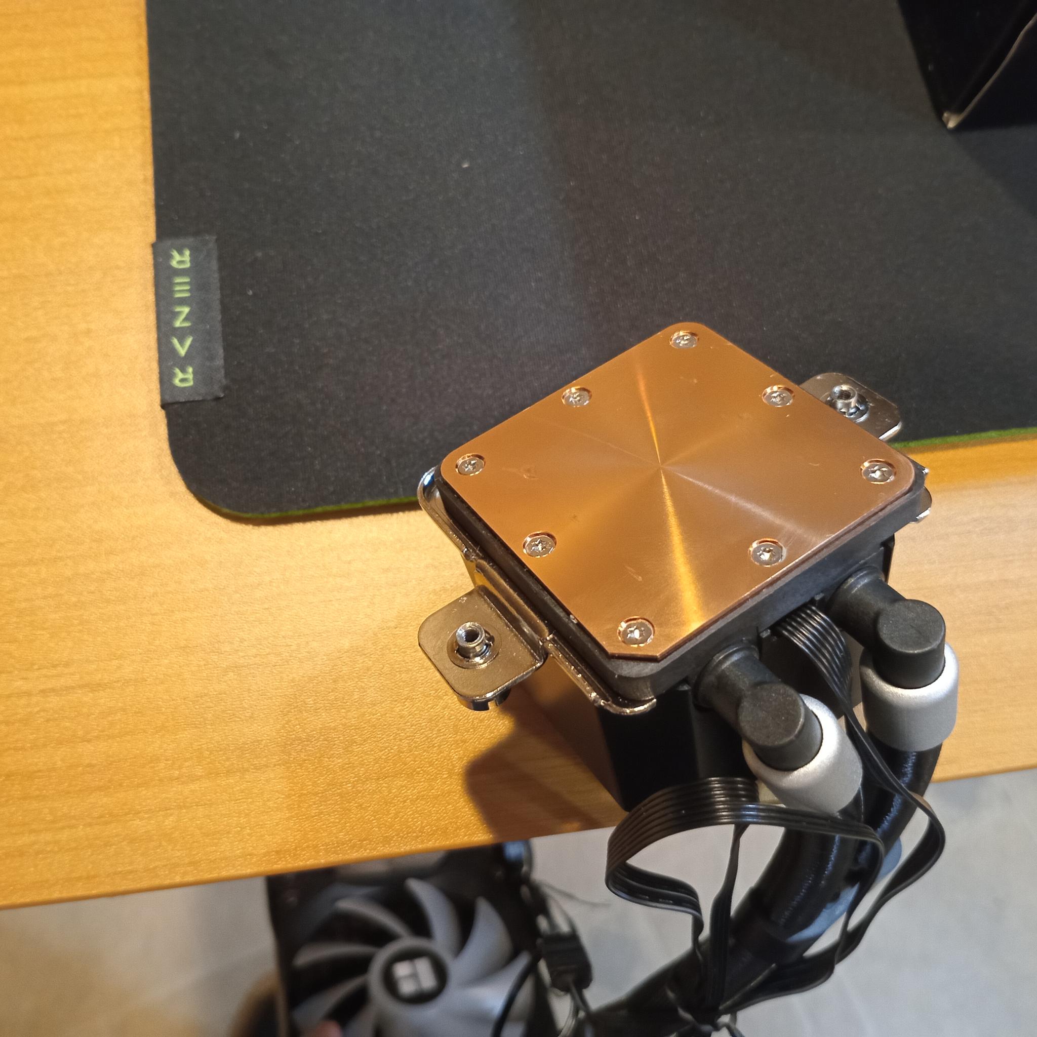 Thermalright Aqua Elite 240 V3 - ARGB