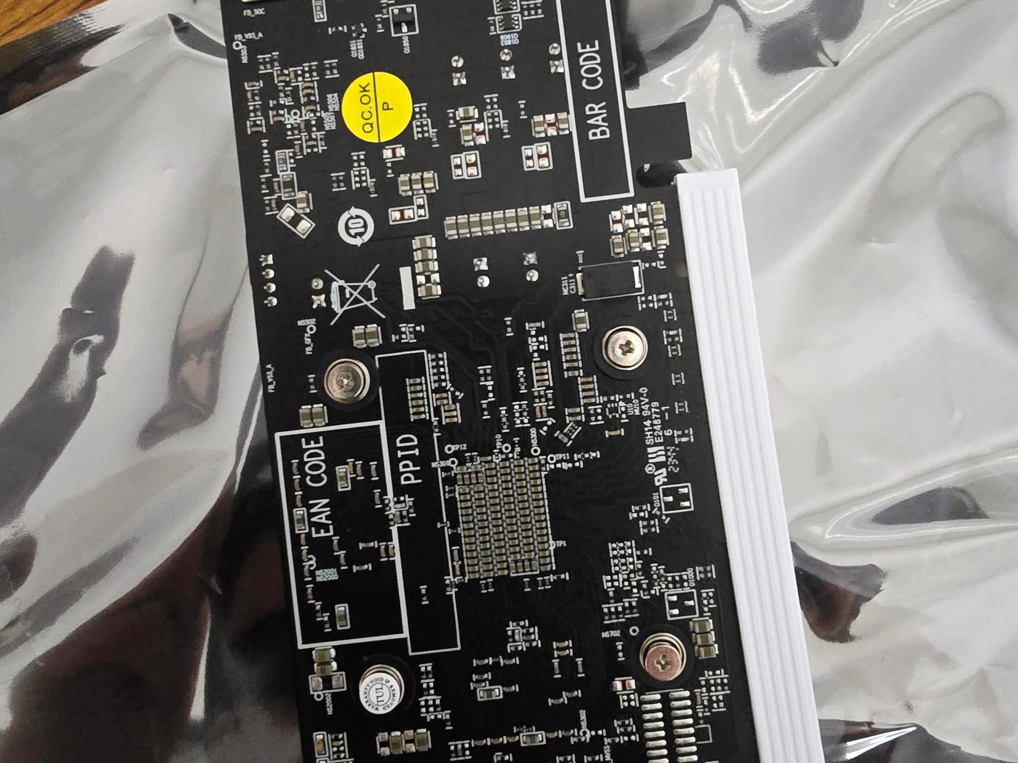 AMD Radeon RX 6400 - Image 2