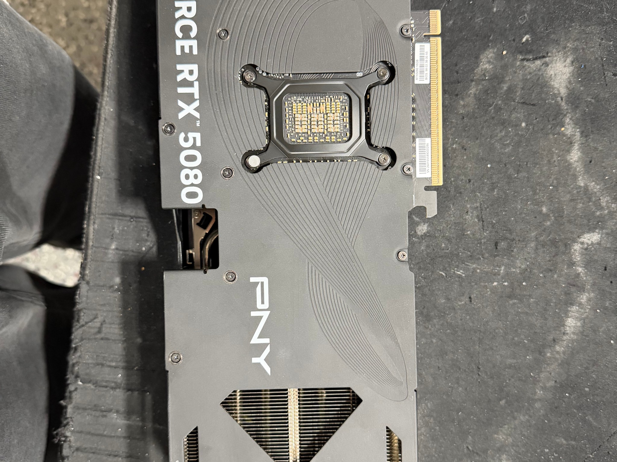 PNY GeForce RTX 5080 Triple Fan