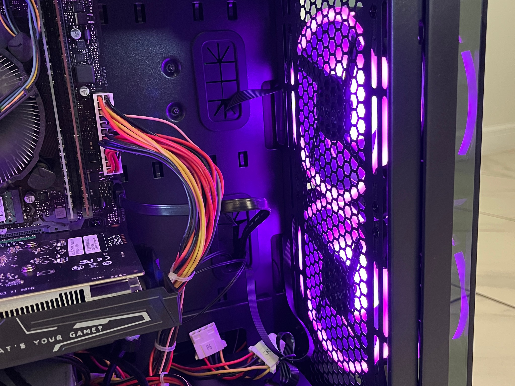 i3-8100 GTX770 ゲーミングデスクトップPC NVIDIA GTX 1650, Intel Core i3-8100, 16GB RAM, 4.2TB Storage