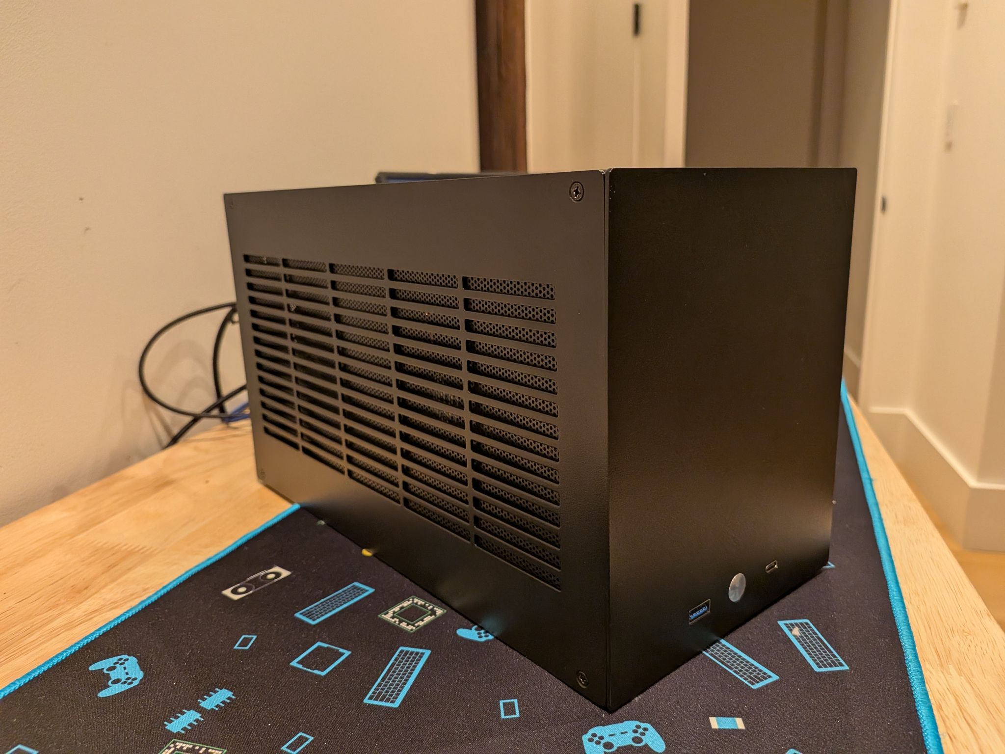 1440p Wanderer - RX 7800 XT, Ryzen 5 7500X3D, 32 GB DDR5 RAM, 2TB NVMe SSD, Noctua