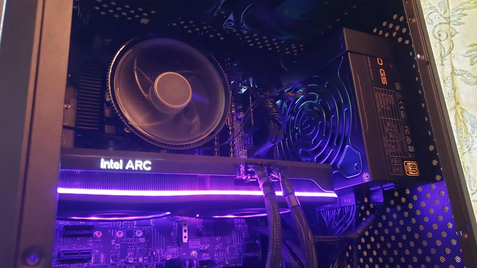 "Black n' Blue"⚫🔵 - PS5 Pro Killer! | Midrange Gaming PC | Intel Core i5-11400F & Arc A770 16GB