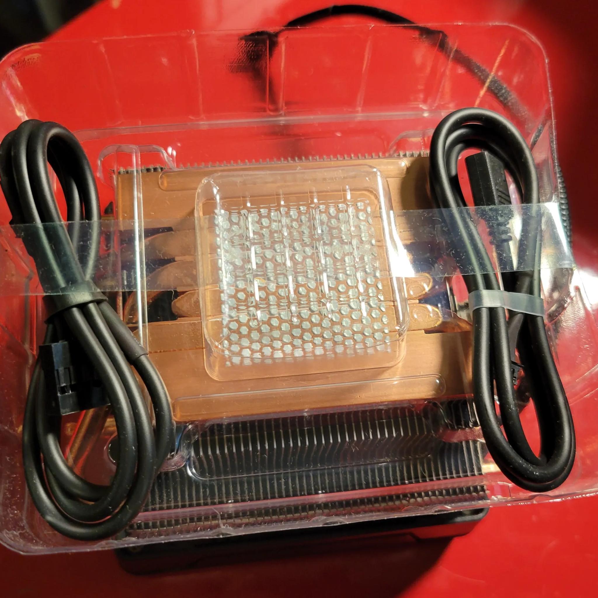 AMD Ryzen 3700X CPU includes Wraith cooler great condition/low use