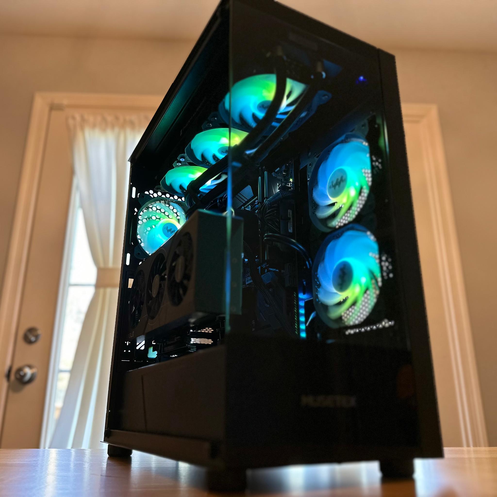 🫨🖤²|RTX 4070 ti, Ryzen 7 5800x, 32gb DDR4, 2tb SSD WiFi Equipped AIO Cooled Gaming PC!