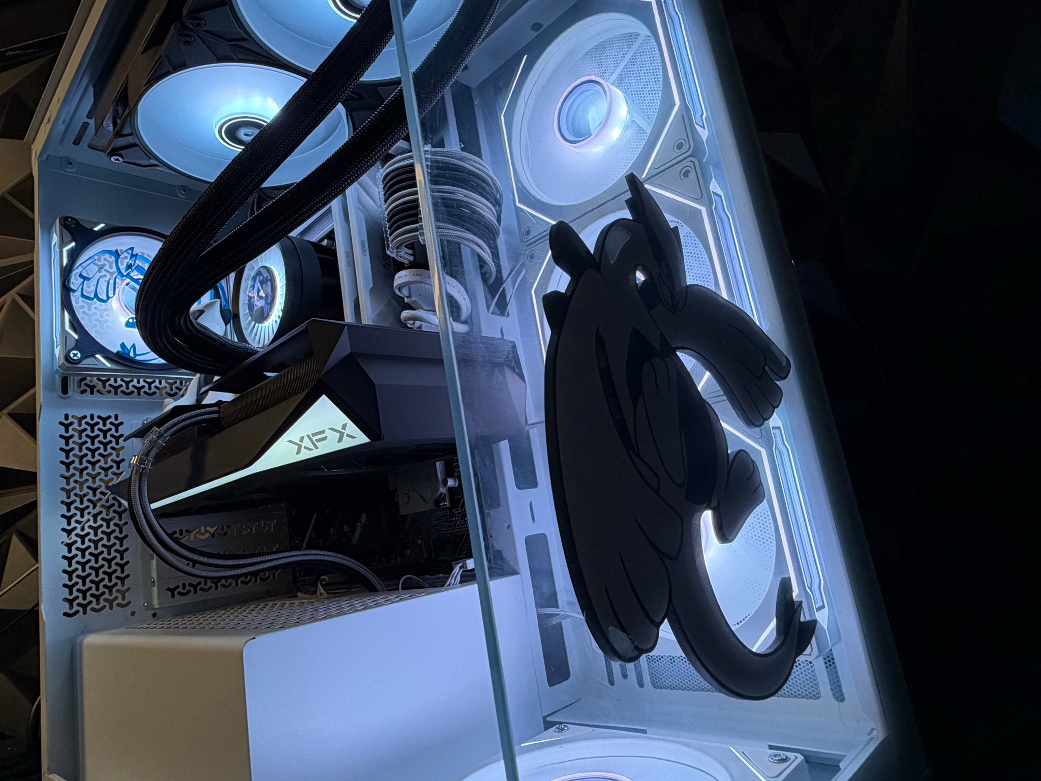 🌪️☁️ The Sky Tempest ☁️🌪️ Ryzen 5 7600X3D| RX 9060XT 16 GB| 32 GB DDR5| 2 TB NVMe