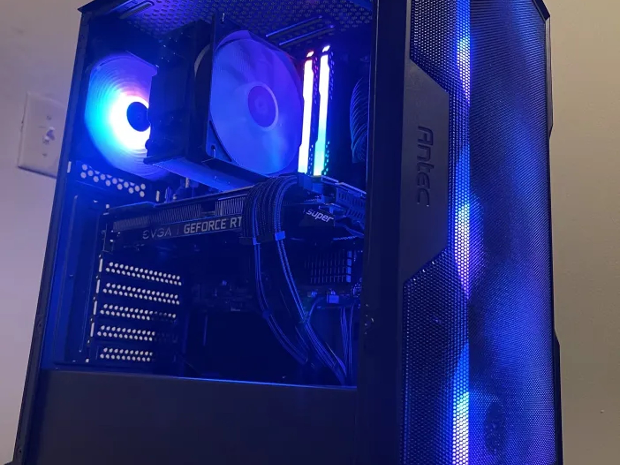 Nvidia RTX 2070 Super | RYZEN 7 3700X | 16GB RAM | 1TB M.2 NVMe SSD | Black Gaming PC