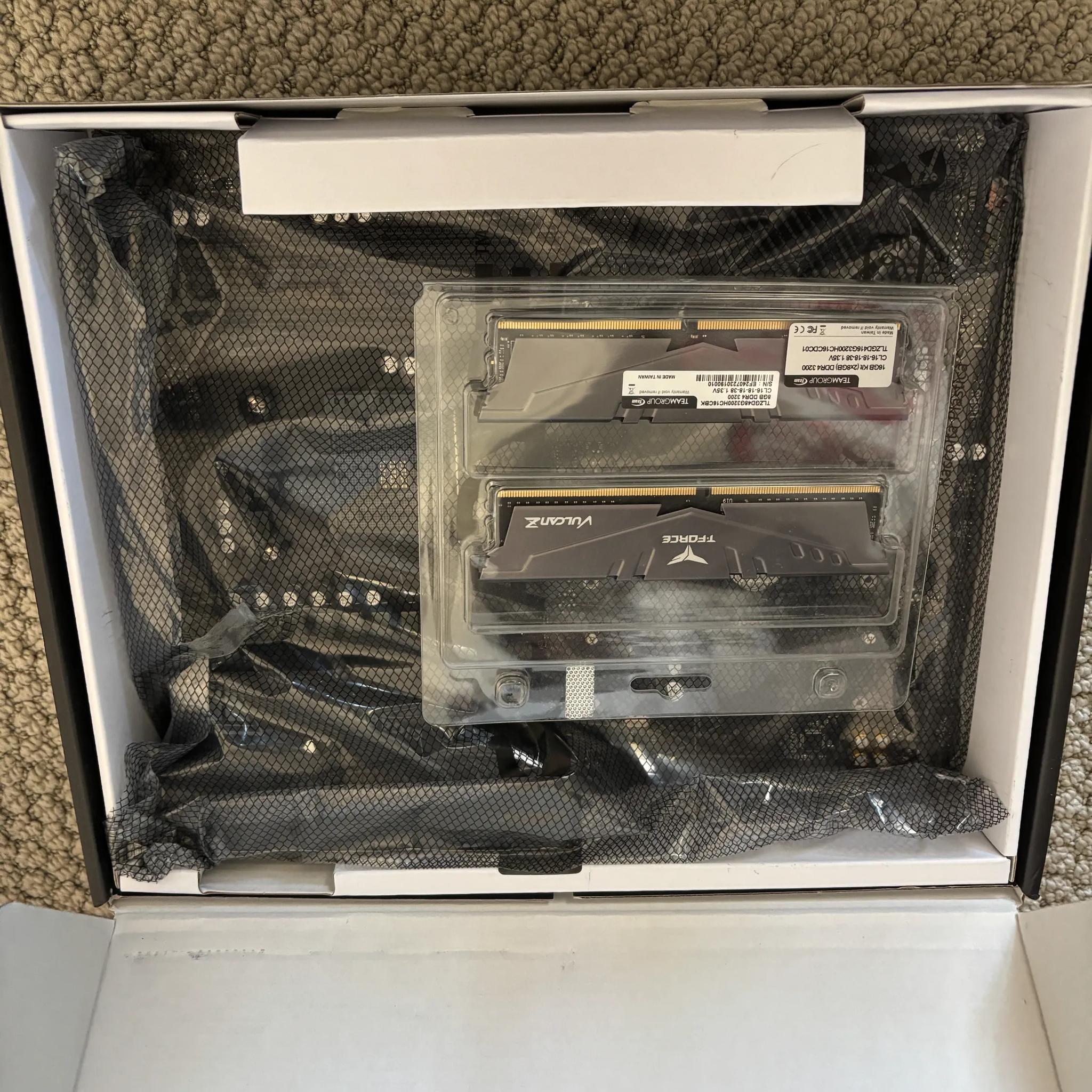 B550 Gaming X V2 + 16gb ram BUNDLE
