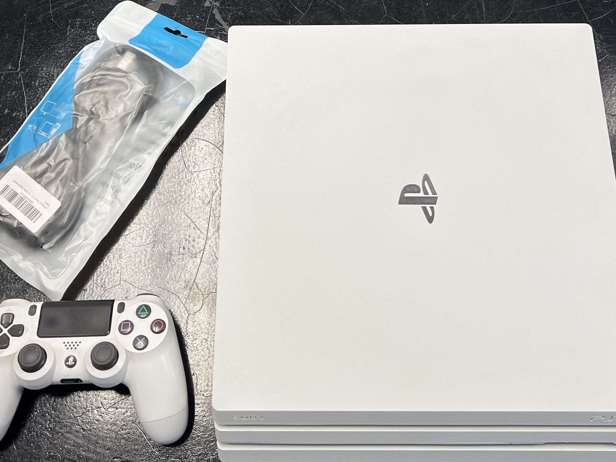 PS4 Pro Glacier White 1TB with power Cable and Controller