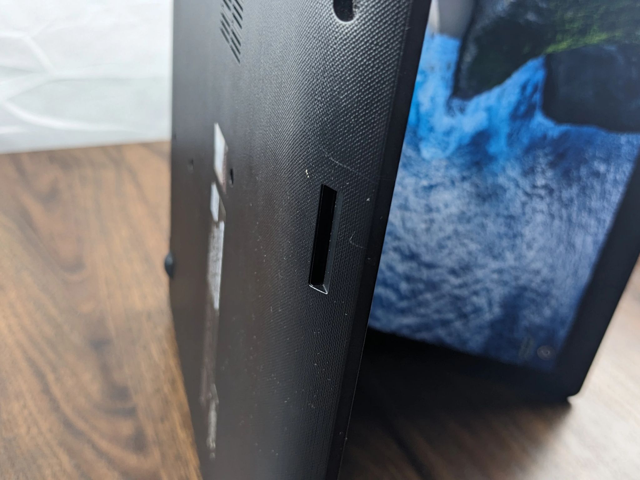 Looking for a home 15.6" Lenovo ideapad, AMD A6-7310, 120GB SSD 8GB DDR3 1600mhz