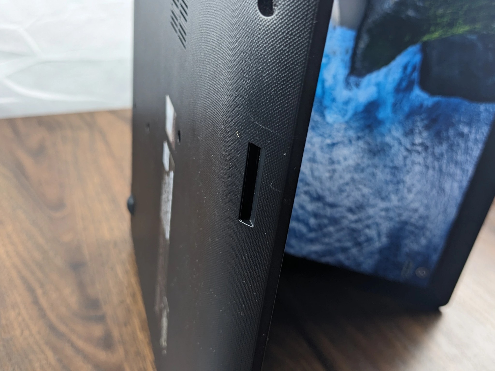 Looking for a home 15.6" Lenovo ideapad, AMD A6-7310, 120GB SSD 8GB DDR3 1600mhz