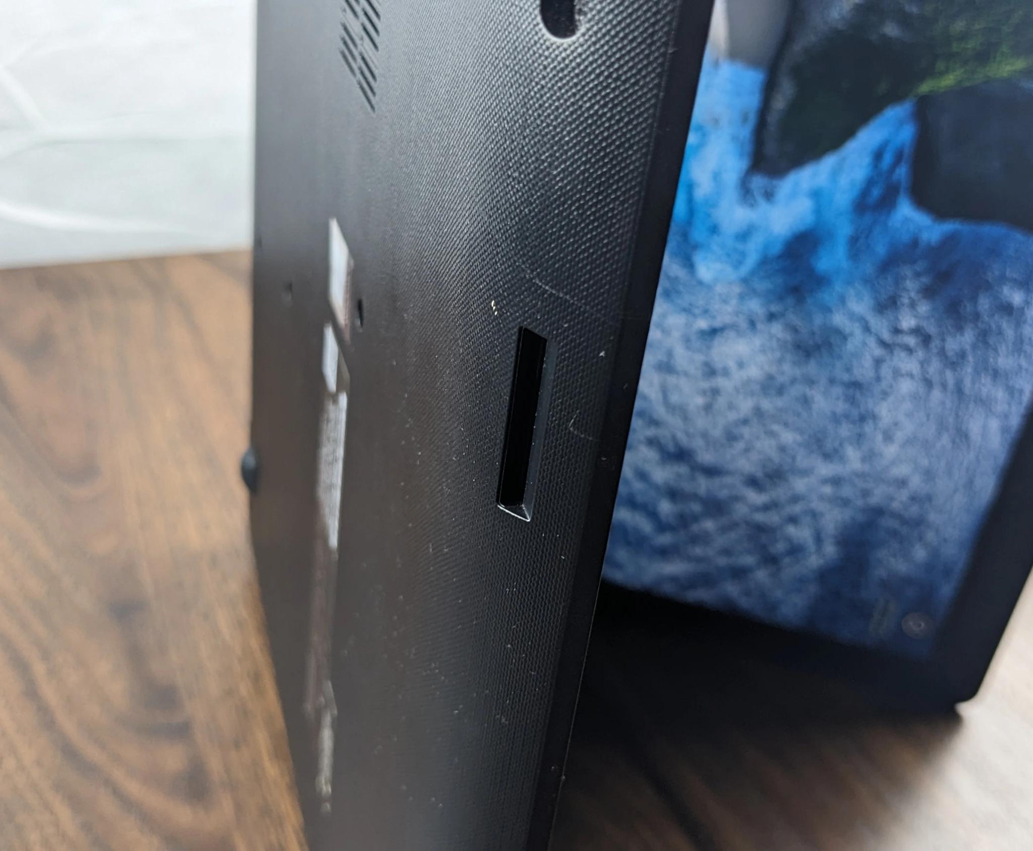 Looking for a home 15.6" Lenovo ideapad, AMD A6-7310, 120GB SSD 8GB DDR3 1600mhz