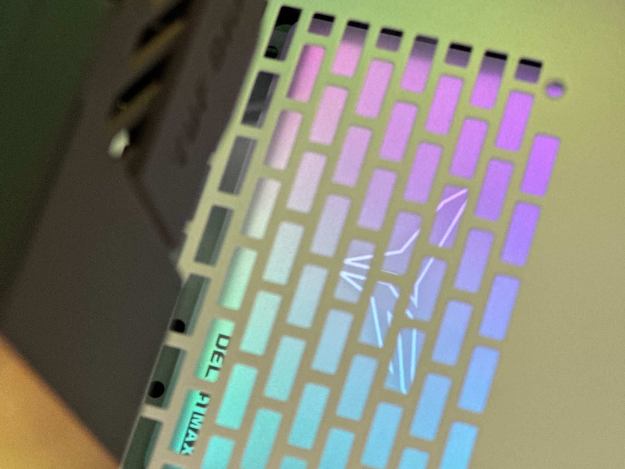 RTX 5070 12GB | Ryzen 7 7700X | 32GB DDR5 | 5TB Storage | Win11 | WIFI | 1440P/4K White Gaming PC