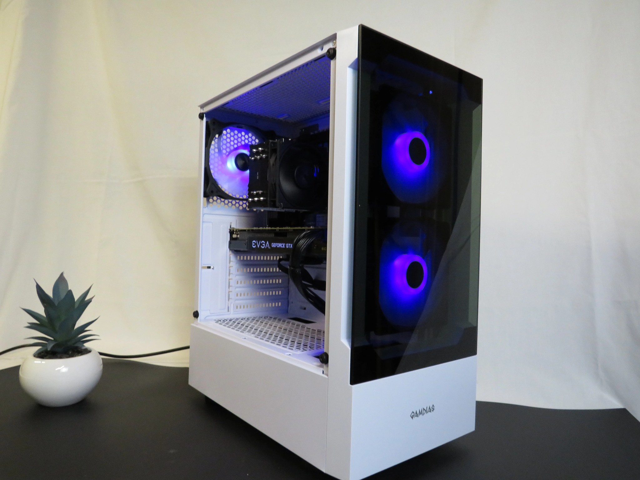 Summer Sale! Awesome Budget Gamer! Intel Xeon E5 2680 V4 + GTX 1070 SC + 32 GB DDR4 + 1 TB SSD