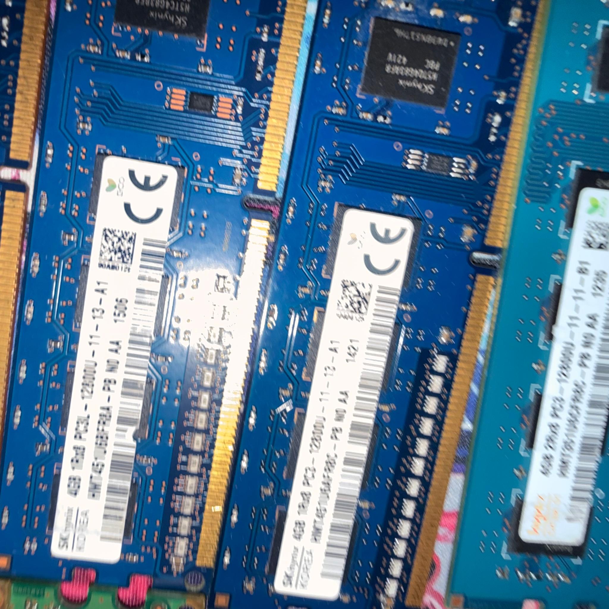(18) x 4GB DDR3 12800U - 72 GB of Server use or to revive an old workstation