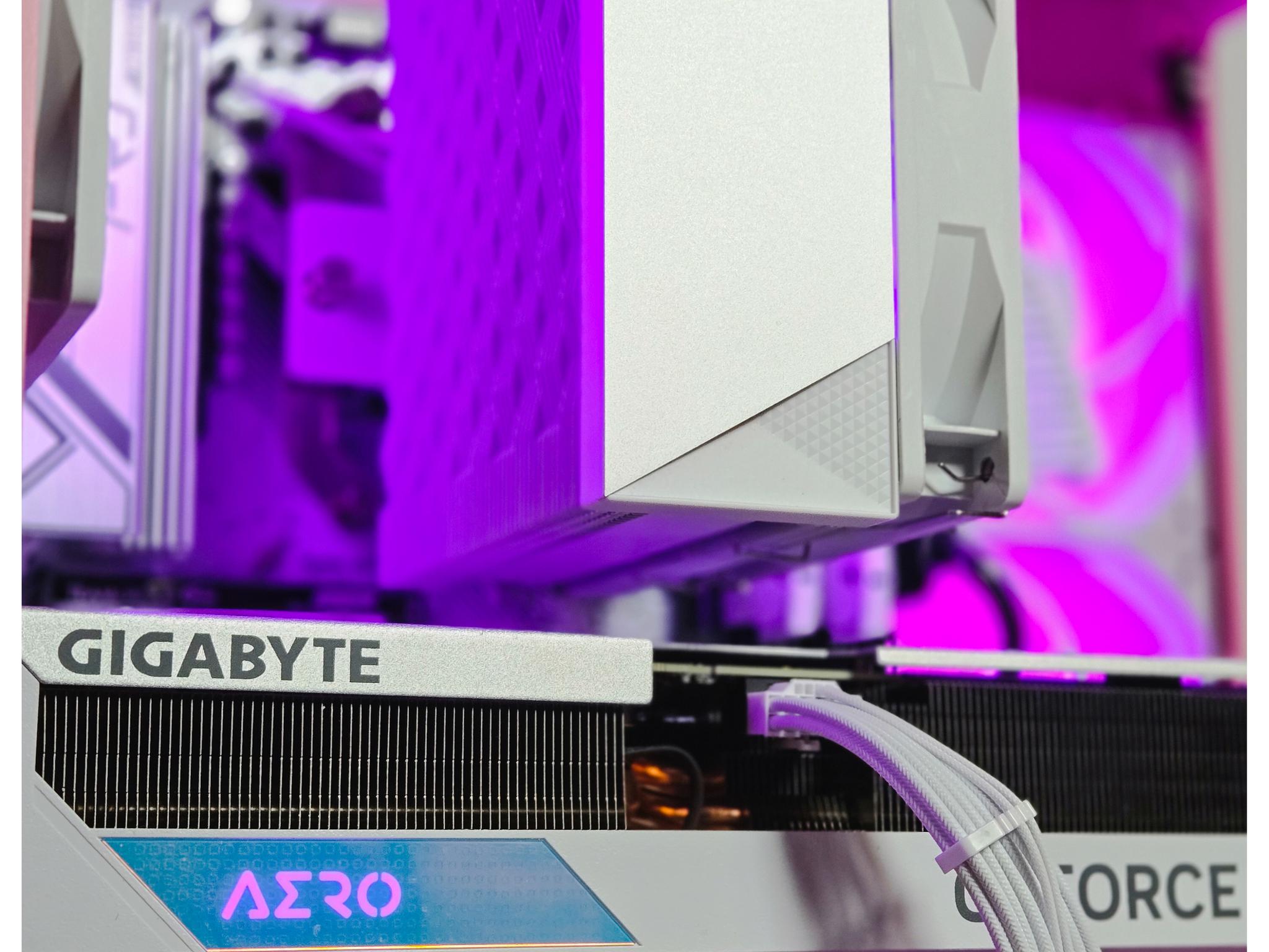 RTX 4070 | Ryzen 7 5700X3D | Wi-Fi | Pink Gaming PC