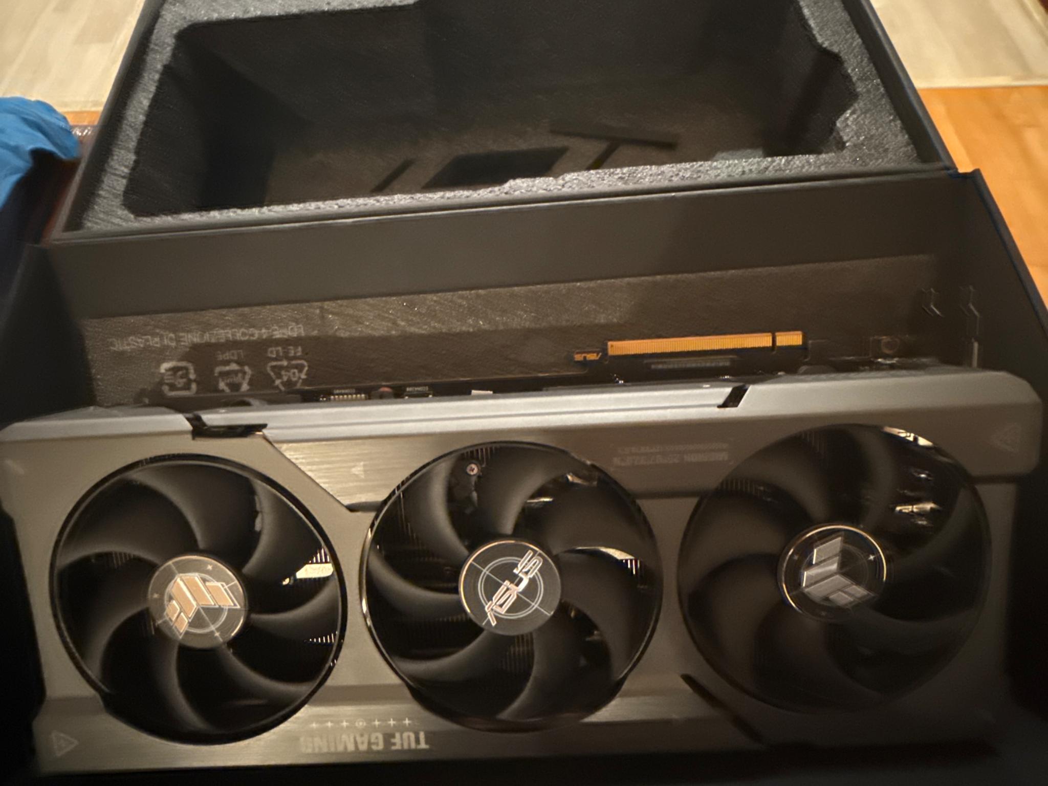 Used Asus TUF RX 7900 XTX OC Edition