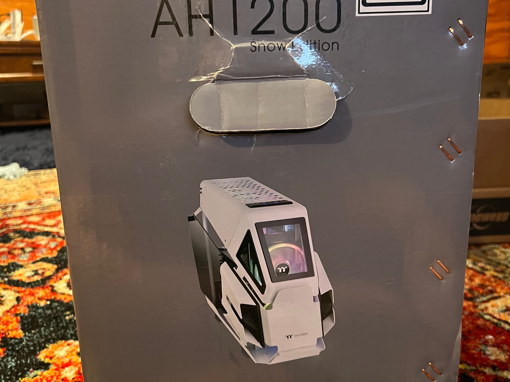 Thermaltake AH T200 Snow
