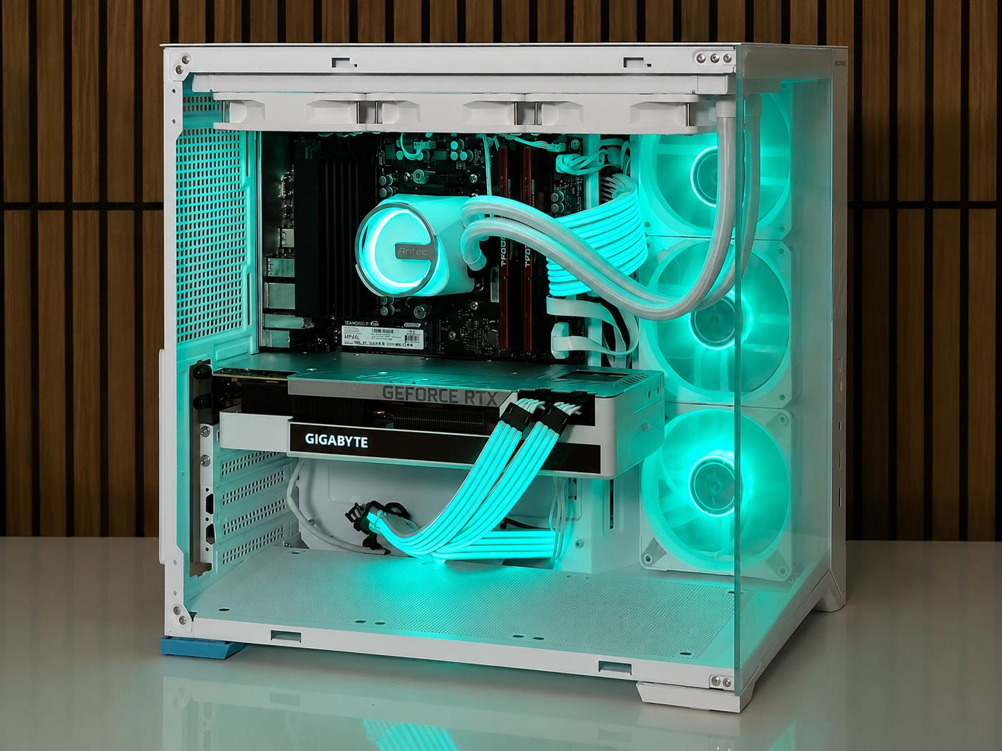 WHITEOUT Gaming PC| 7500X3D | 32GB DDR5 | RTX 3080TI 12GB |1TB NVME  | Lian LI  | Windows 11 | WIFI