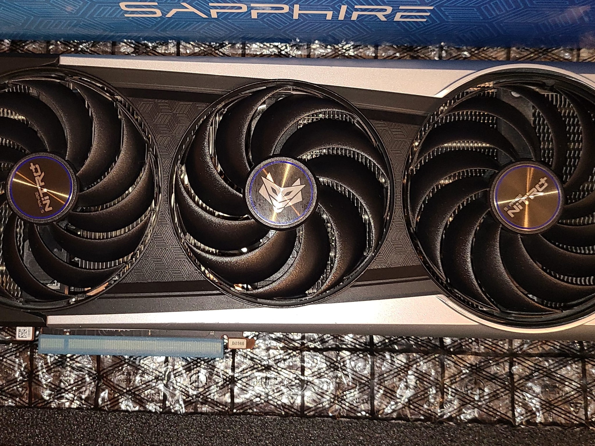 Sapphire Radeon RX 6800XT 16 GB NITRO+ Video Card