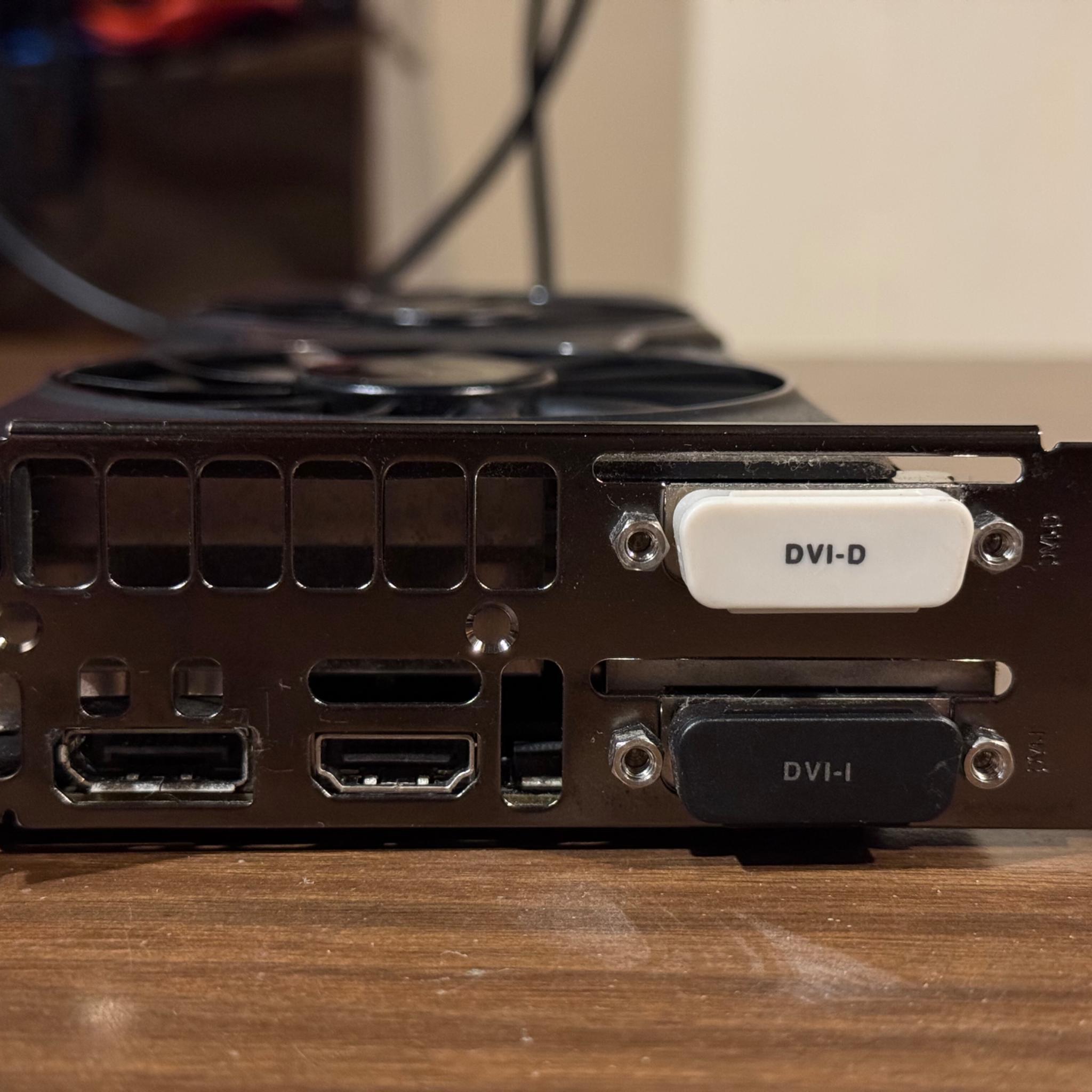 EVGA GeForce GTX 980 4GB FTW GAMING Graphics Card (04G-P4-2986-KR)