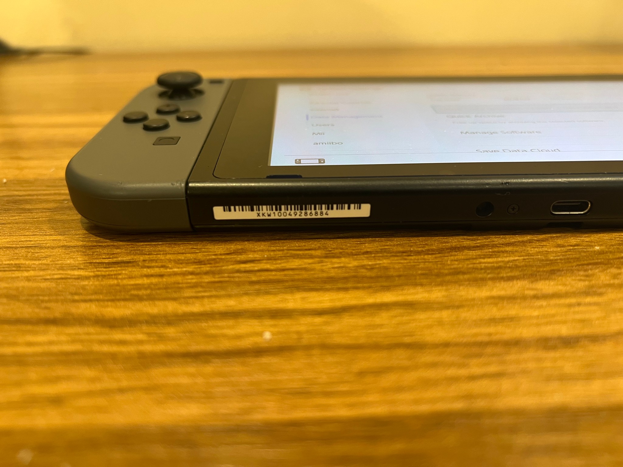 Nintendo Switch V2 32GB | Comes with Joycons Power and HDMI Cables | Gray
