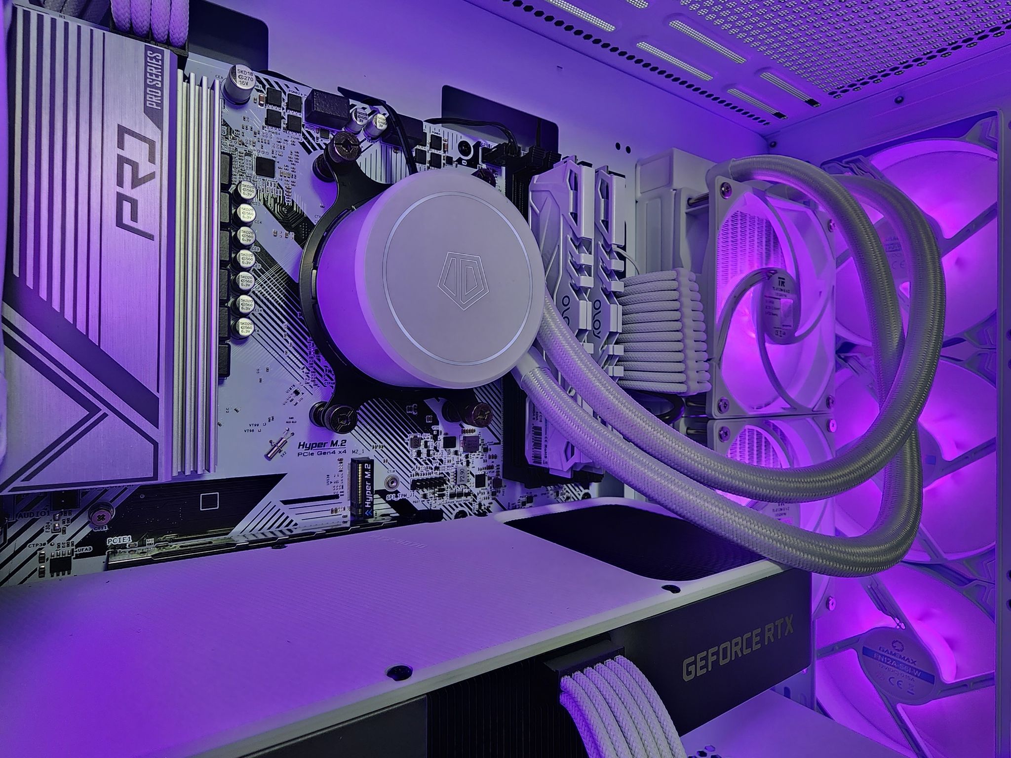 💜🤍RTX 3070 | Ryzen 7 5700X | 16GB 3200MHz | 1TB M.2 NVMe
